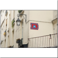 Paris_Streetart_Invader_05308101.jpg