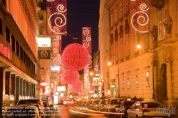 Viennaslide-00010373 Wien, Innenstadt, Rotenturmstraße, Weihnachtsschmuck - Vienna, Christmas Decoration in the Historic Center