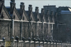 Viennaslide-00240110 Wien, Hernstorferstraße, Seckendorfstraße, Keksfabrik Charles Cabos, historisches Foto um 1986