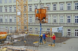 Viennaslide-00470656 Wien, Baustelle des Wohnbaus Beatrixgasse 11, Betonieren einer Geschoßdecke