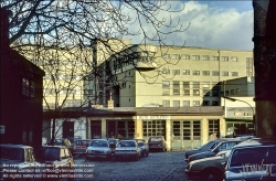 Viennaslide-00830125 Wien, ehemalige Autowerkstatt Columbusplatz um 1980