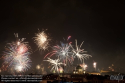 Viennaslide-01000321 Wienpanorama, Feuerwerk über Wien