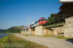 Viennaslide-04222419 Österreich, Regionalbahn Wien-Fischamend (S7) in Hainburg - Austria, Hainburg, Commuter Train