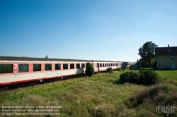 Viennaslide-04720104 Burgenland, abgestellte Reisezugwaggons in Neudorf bei Parndorf