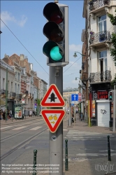 Viennaslide-05819008 Brüssel, Verkehrsregelung, Rechtsabbiegen bei Rot für Fahrradfahrer // Brussels, Traffic regulation, right turn on red for cyclists