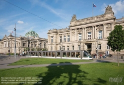 Viennaslide-05241810 Strasbourg, moderne Straßenbahn, Station Republique, Théâtre national de Strasbourg im Hintergrund - Strasbourg, modern Tramway, Republique Station, Théâtre national de Strasbourg