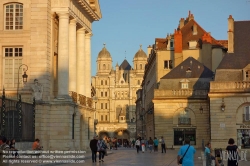 Viennaslide-05254119 Dijon, Altstadt, Blick von Place de la Libération zu Eglise Saint Michel - Dijon, City Center, View from Place de la Libération to Saint Michael Church