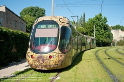 Viennaslide-05294038 Montpellier, moderne Tramway Linie 4, Fahrzeugdesign von Christian Lacroix - Montpellier, modern Tramway Line 4, Design by Christian Lacroix, Place Albert 1er