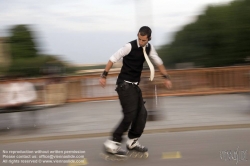 Viennaslide-05300126 Paris, Skater