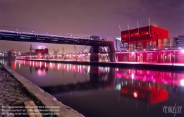 Viennaslide-05362512 Der Parc de la Villette ist der größte Park und die zweitgrößte Grünfläche von Paris. Er liegt im 19. Arrondissement und wird vom Canal de l’Ourcq durchquert. Die von Architekt Bernard Tschumi entworfene, 35 ha große Anlage wurde 1983 eröffnet.