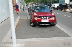 Viennaslide-05368171 Paris-Boulogne, Stadtentwicklungsgebiet Boulogne-Billancour, Behindertenparkplatzt // Paris-Boulogne, Urban Development Area Boulogne-Billancourt, Disabled Parking Lot