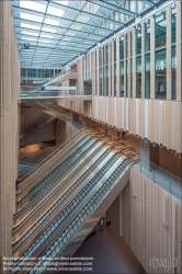 Viennaslide-05389444 Paris, Metro M14 Station St-Denis Pleyel, Architekt Kengo Kuma, 2024 // Paris, Metro M14, St-Denis Pleyel Station, Architect Kengo Kuma, 2024