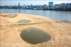 Viennaslide-06440103 Düsseldorf, Dürre am Rhein - Duesseldorf, Rhine River Banks, Drought