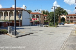 Viennaslide-06620967 Toviscosa wurde unter Benito Mussolini 1938 nach Trockenlegung der umliegenden Sümpfe als Prestigeobjekt mit einer riesigen Zellulose-Fabrik und architektonisch durchdachter Arbeitersiedlung im Sinne großer Autarkiebestrebungen angelegt.