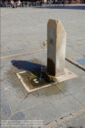 Viennaslide-06800125 Venedig, Straßenbrunnen // Venice, Fountain