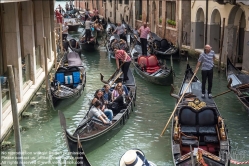 Viennaslide-06897001 Venedig, Gondelstau auf einem Kanal - Venice, Gondola Traffic Jam