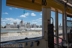 Viennaslide-07314364 Budapest, Országház, Blick von der Straßenbahn über die Donau auf das Parliament (Imre Steindl 1904)