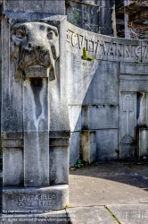 Viennaslide-07329423f Budapest, Jüdischer Friedhof (Szertartási épület) Salgótarján utca, Grabmal von Guttmann Emil, gestaltet von Béla Lajta 1909 // Budapest, Jewisch Cemetry (Szertartási épület) Salgótarján utca, Tomb of Guttmann Emil, Design by Béla Lajta 1909