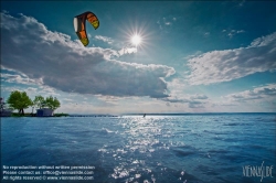 Viennaslide-92110115 Kitesurfing