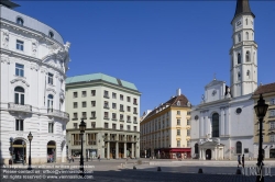 Viennaslide-00010559 Wien, wegen COVID-19 menschenleerer Michaelerplatz // Vienna, deserted Michaelerplatz due to COVID-19