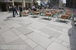 Viennaslide-00015186 Wien, neue Pflasterung Kärntner Straße, Graben