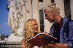 Viennaslide-00270191 Wien, junges Touristenpaar - Vienna, Young Tourists