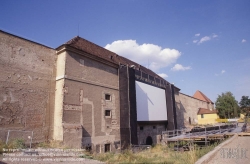 Viennaslide-00380303 Wien, Schloss Neugebäude, 'Kino im Schloss' ab etwa 2000 - Vienna, Neugebaeude Palace, Open Air Cinema