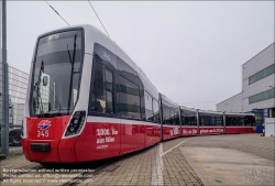 Viennaslide-00611227 Wien, Alstom, Präsentation der 1000. Straßenbahn von Alstom (früher Bombardier) aus Wien // Vienna, Presentation of the 1000th Streetcar by Alstom Vienna (former Bombardier)