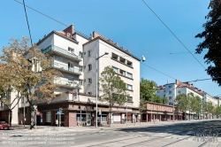 Viennaslide-00422050f Wien, Gemeindebau des 'Roten Wien' - Vienna, Council Tenement Block, 'Red Vienna', Franz Domes-Hof, Margaretengürtel 126–134, Peter Behrens 1930