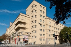 Viennaslide-00424911 Wien, Gemeindebau des 'Roten Wien' - Vienna, Council Tenement Block, 'Red Vienna', Bebel-Hof, Steinbauergasse 36, Karl Ehn 1926