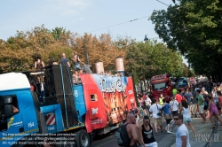 Viennaslide-01110906 Wien, Ringstraße, Streetparade