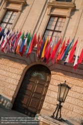 Viennaslide-01113148 Wien, Fahnen am Konferenzzentrum Hofburg - Vienna, Flags on the Facade of Hofburg Conference Center