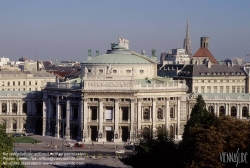 Viennaslide-01115035 Wien, Ringstraße, Blick vom Rathausturm auf das Burgtheater - Vienna, Ringstrasse, Burgtheater