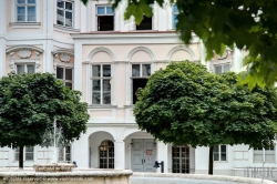 Viennaslide-01154620f Wien, Finanzamt für den 8., 16., 17. Bezirk, Josefstädterstraße 39, Palais Strozzi