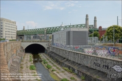 Viennaslide-03699197 Wien, Otto-Wagner-Brücke, Neubau eines Notstromaggregates in der Sichtache // Vienna, Otto-Wagner-Bridge, Building Sin