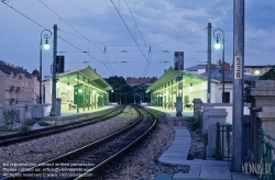 Viennaslide-03825037 Erstmals eröffnet 1898 als Teil der Stadtbahn von Otto Wagner, 1932 Einstellung des Personenverkehrs, nach langem Dornröschenschlaf am 31.5.1987 nach vorbildlicher Renovierung wiedereröffnet