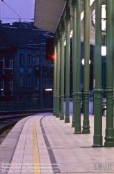 Viennaslide-03825046 Erstmals eröffnet 1898 als Teil der Stadtbahn von Otto Wagner, 1932 Einstellung des Personenverkehrs, nach langem Dornröschenschlaf am 31.5.1987 nach vorbildlicher Renovierung wiedereröffnet