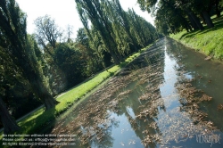 Viennaslide-04301242 Nach 1780 wurde unter Kaiser Joseph II., dem Sohn Maria Theresias, der ungefähr 250 ha große Schlosspark in einen englischen Landschaftsgarten umgestaltet.