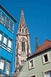 Viennaslide-05244009 Die protestantische Stephanskirche (Temple Saint-Étienne) ist die reformierte Hauptkirche der Stadt Mülhausen im Elsass. Aufgrund ihrer zentralen Lage am Mülhausener Hauptplatz Place de la Réunion und ihres 97 Meter hohen Glockenturms (der höchste Kirchturm des Départements Haut-Rhin) wird sie gelegentlich als „Dom von Mülhausen“ (Cathédrale de Mulhouse) bezeichnet. Die Kirche ist ein Werk des Stadtarchitekten Jean-Baptiste Schacre, dem Mülhausen auch die große katholische Stephanskirche (Église Saint-Étienne) verdankt.