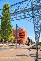 Viennaslide-05273228f Lyon, Stadtentwicklungsgebiet ZAC Confluence, Flussufer der Saone, Jakob + MacFarlane, Le Cube Orange - Lyon, Development Area ZAC Confluence, Modern architecture on banks of River Soane, Jakob + MacFarlane, The Orange Cube