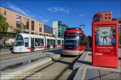 Viennaslide-05274426 Frankreich, Lyon, moderne Straßenbahn T4 und Rhoneexpress in Part-Dieu  // France, Lyon, modern Tramway T4 and Rhoneexpress at Part-Dieu 