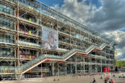 Viennaslide-05301107h Paris, Centre national d'art et de culture Georges Pompidou, Renzo Piano, Richard Rogers 1977