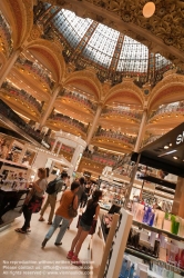 Viennaslide-05335446 Paris, Galeries Lafayette