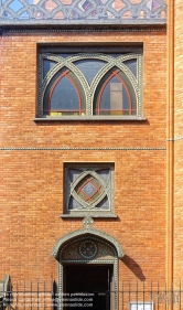 Viennaslide-05345310 Die römisch-katholische Pfarrkirche Saint-Jean de Montmartre, auch Saint-Jean l’Évangeliste genannt, wurde zwischen 1894 und 1904 errichtet und gilt als der erste Sakralbau in Stahlbetonbauweise. Die Kirche ist neben Saint-Pierre eine der beiden Pfarrkirchen von Montmartre. Die Kirche steht in der Rue des Abbesses Nr. 19, auf der „butte“, dem Hügel von Montmartre, im 18. Arrondissement von Paris. Die nächste Metrostation ist die Station Abbesses der Linie 12.