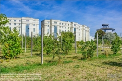 Viennaslide-05364410f Paris, Cergy, Les Colonnes de Saint Christophe, Ricardo Bofill Taller de Arquitectura, 1986 // Paris, Cergy, Les Colonnes de Saint Christophe, Ricardo Bofill Taller de Arquitectura, 1986 