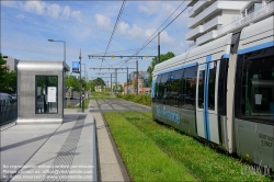 Viennaslide-05382123 Paris, Tram-Train T12, Haltestelle Evry-Courcouronnes // Paris, Tram-Train T12, Evry-Courcouronnes Tramstop