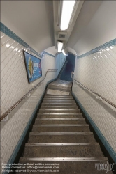 Viennaslide-05389726 Paris, Metro, Station Réamur Sebastopol, enger Zugang // Paris, Metro, Station Réamur Sebastopol, Narrow Entrance