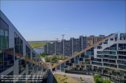 Viennaslide-06223325 Kopenhagen, Stadtentwicklungsgebiet Ørestad, 8 Tallet, Blick auf das Landschaftsschutzgebiet Kalvebod Fælled // Copenhagen, City Development Area Ørestad, 8 House , View to Landscape Protection Area Kalvebod Fælled