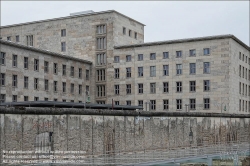 Viennaslide-06308994 Berlin, Niederkirchnerstraße, Berliner Mauer, Bundesfinanzakademie im Bundesministerium der Finanzen, ehemaliges Reichsluftfahrtministerium // Berlin, Niederkirchnerstrasse, Remains of Berlin Wall