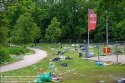 Viennaslide-06490848 Nürnberg, Parteitagsgelände, Müll nach einem Festival